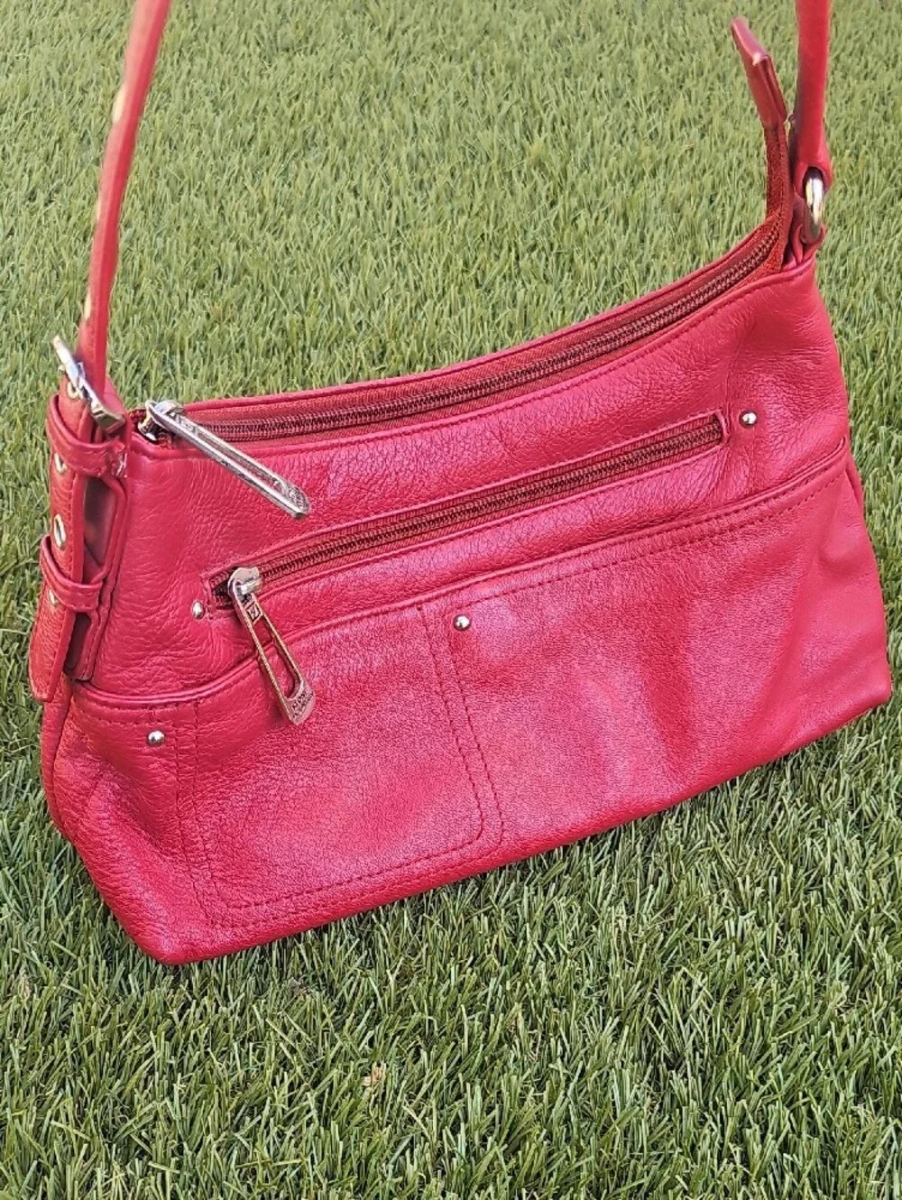 Stone Mountain Accessories Red Leather Shoulder Bag